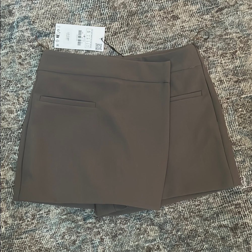 Elegant Brown Zara Skort